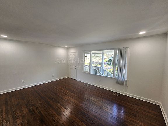 2nd image of 3545 Orchard St