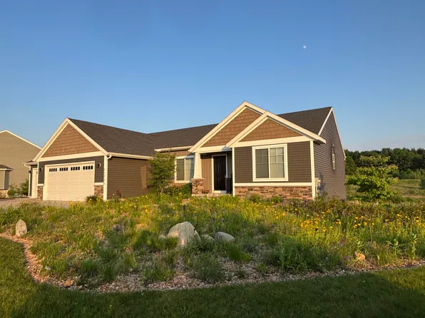 11726 Ridge Water Dr NE, Sparta, MI 49345