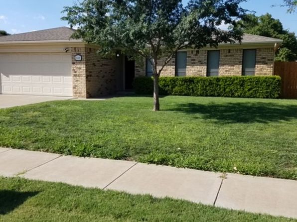 8008 Kerr Pl, Amarillo, TX 79121