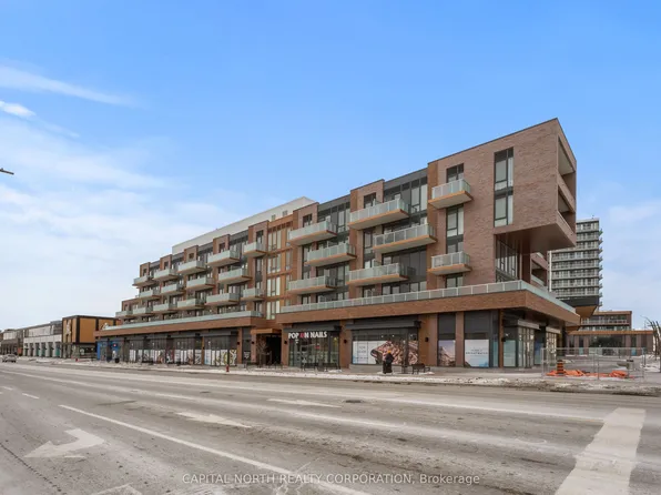 215 Lakeshore Rd W #434, Mississauga, ON L5H 0A7