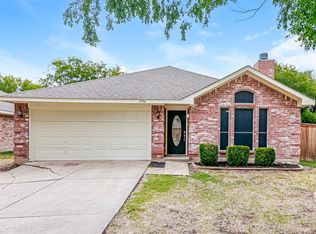 1994 Carrington Dr, Glenn Heights, TX 75154
