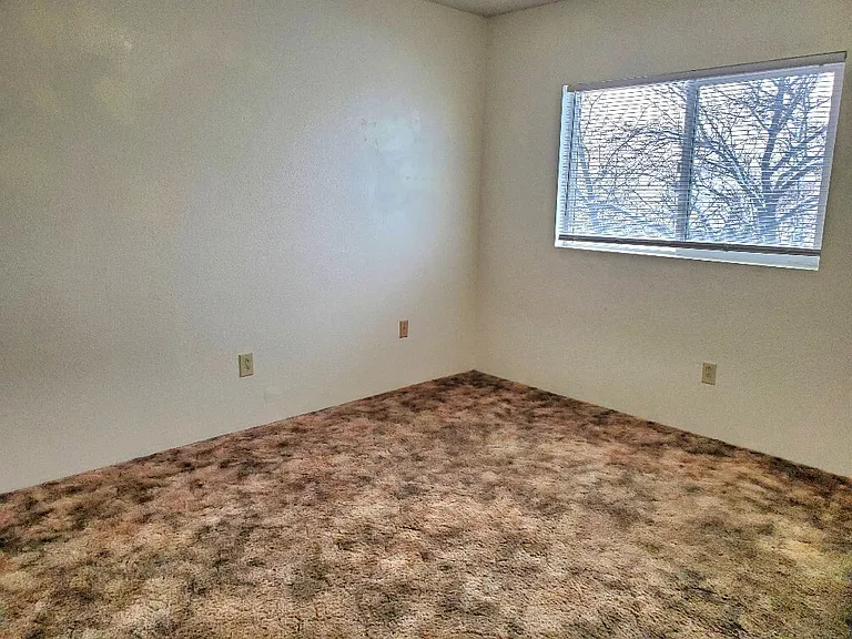 114 Wisconsin Ave #9 — Photo 8