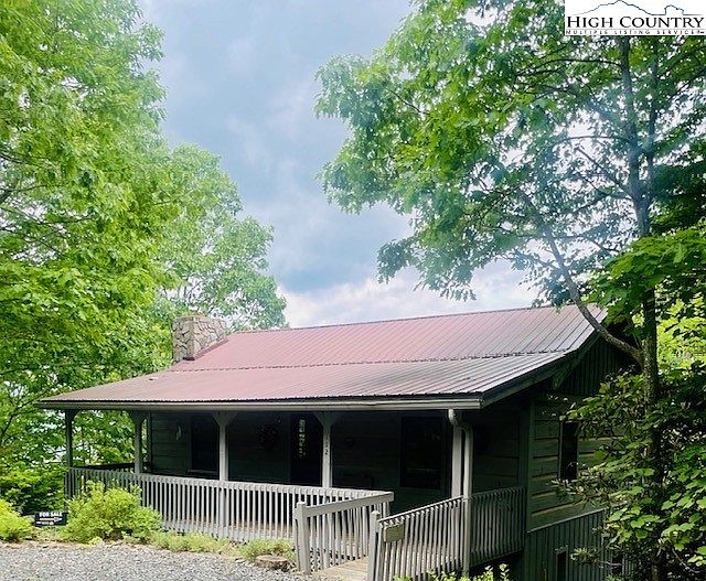 1st image of 112 Fox Grape Lane
