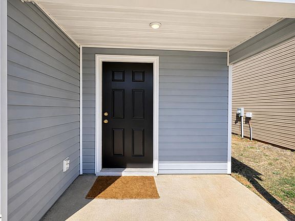 3rd image of 727 Wayfinder Run