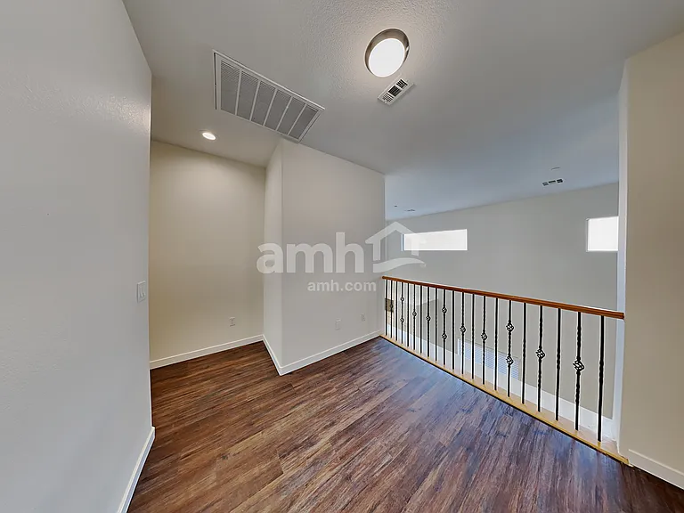 10460 Tuscany Rose Ct — Photo 9