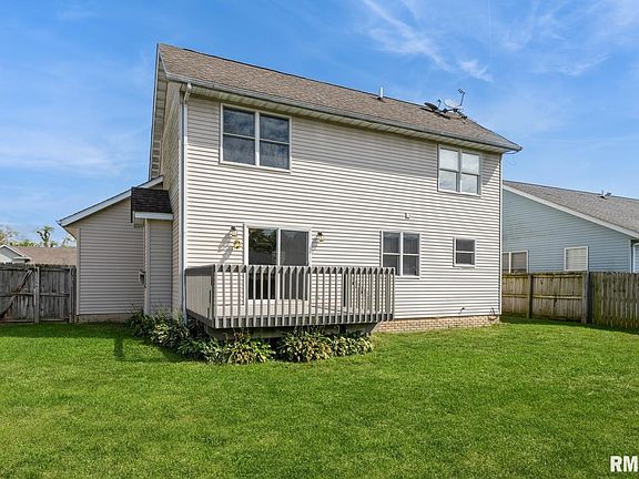 2nd image of 825 Cypress Dr