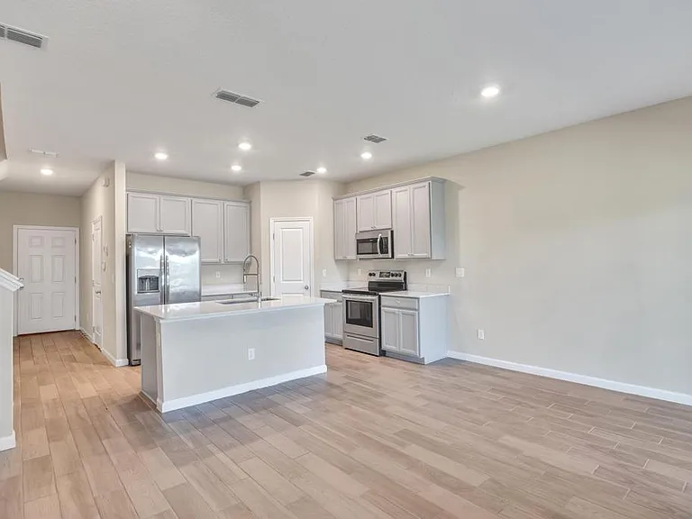133 Appleton Ct — Photo 4
