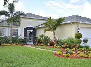 384 SW North Shore Blvd, Port Saint Lucie, FL 34986
