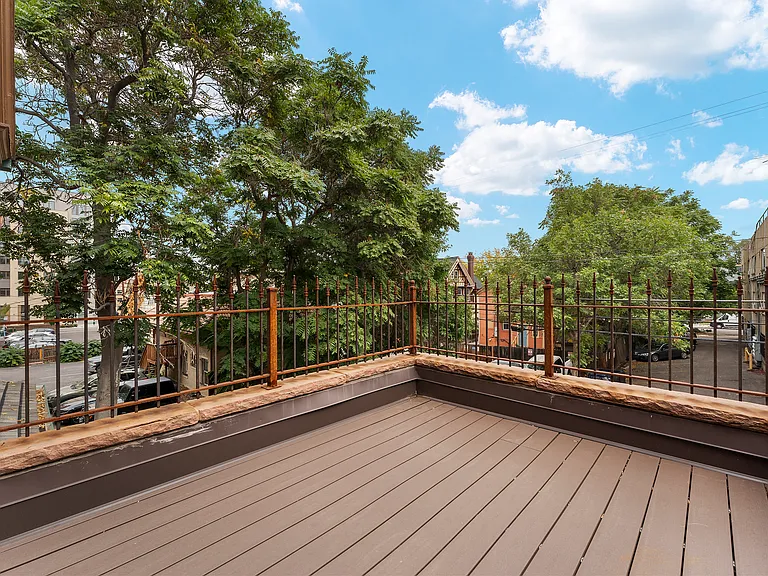 Private Deck
