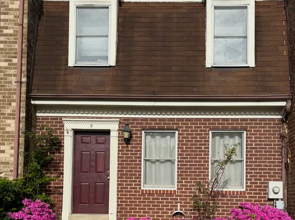 5 Livingstone Ter, Frederick, MD 21702