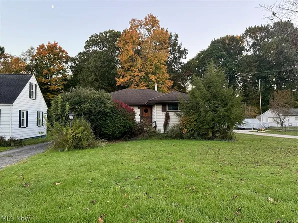 237 Shields Rd, Youngstown, OH 44512