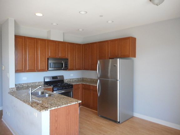 4th image of 1347 Water St #0