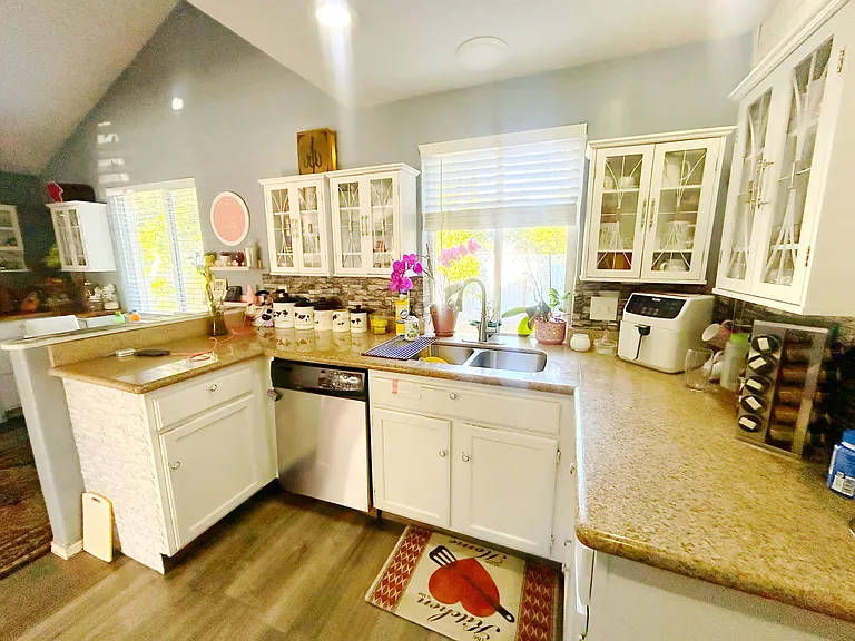 14158 SE Bush St — Photo 5
