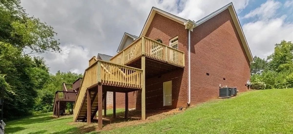 Building Photo - 224 High Ridge Ct