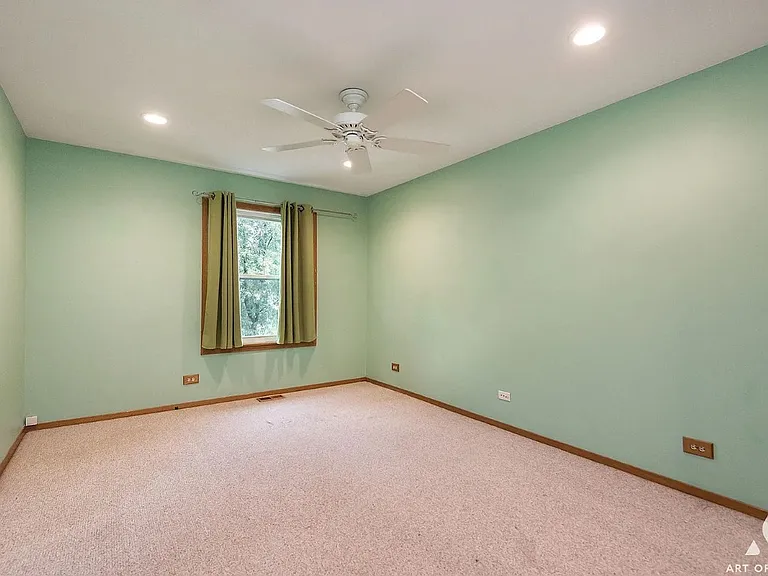 521 Milton Dr — Photo 18