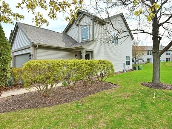 2nd image of 215 Dogwood Ct