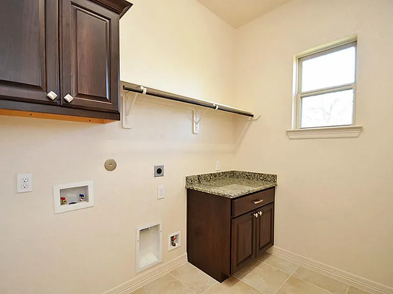 4802 Fairford — Photo 20