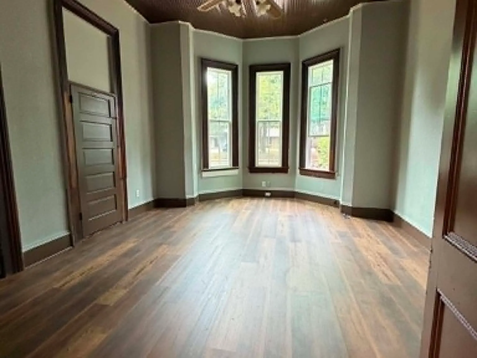 1 bed, 1.0 bath, $700 — Photo 4