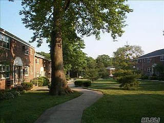2nd image of 22928 Kingsbury Ave #A