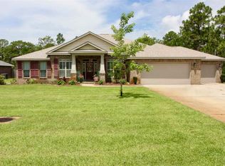 2255 Smallwood Dr, Navarre, FL 32566