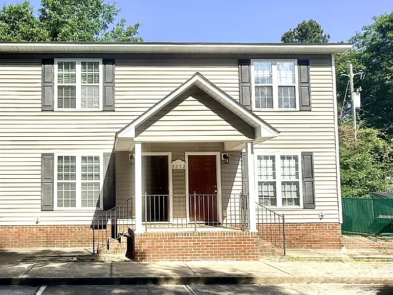 3332 Kenmont Ln #E — Photo 1
