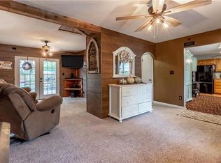 807 SW 18th St, Blue Springs, MO 64015