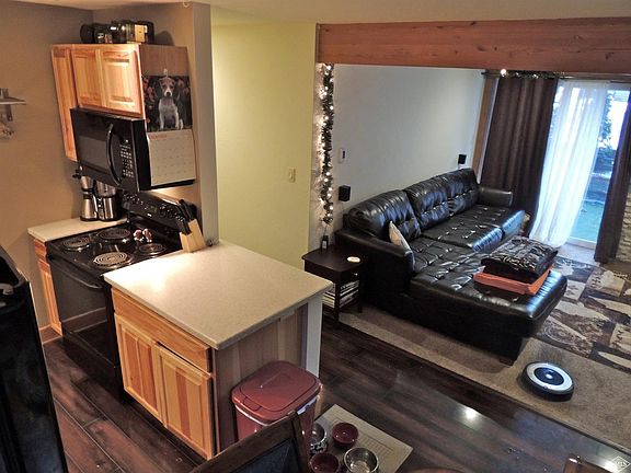 3rd image of 1061 W Beaver Creek Blvd #H103