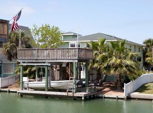 16611 Sandpiper Rd, Jamaica Beach, TX 77554