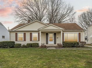 4274 W 202nd St, Fairview Park, OH