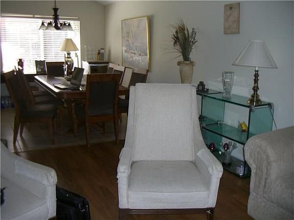 4th image of 50 Vista Way