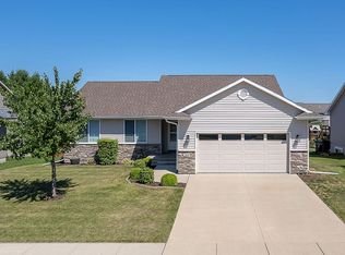 260 N Colton Dr, North Liberty, IA 52317