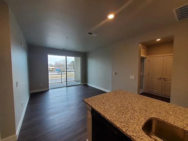 981 S Sable Blvd #207 — Photo 4