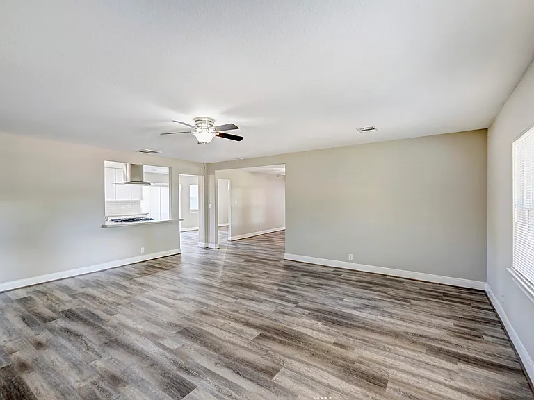 8510 Alcott Dr — Photo 7