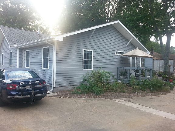 3rd image of 6100 Grayson Ave