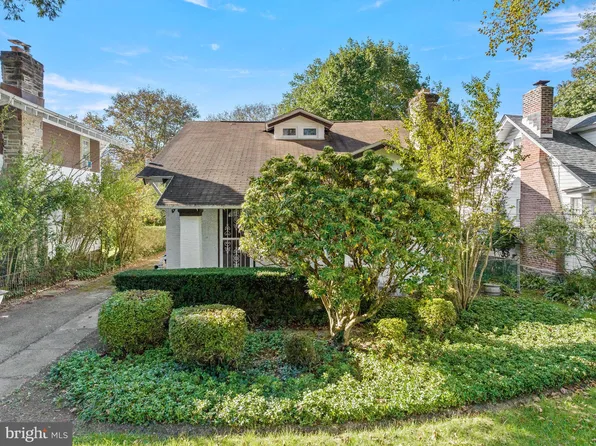 8224 Cadwalader Ave, Elkins Park, PA 19027