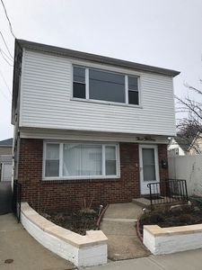 313 Clarendon St, Secaucus, NJ, 07094