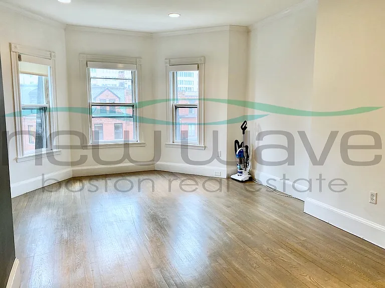 225 Newbury St #4F — Photo 5
