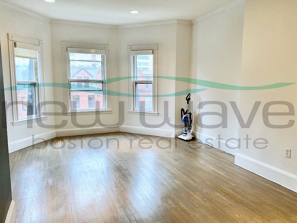 1st image of 225 Newbury St APT 4F