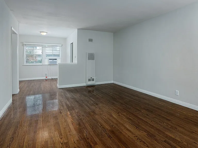 12309 Oxnard St #2 — Photo 3