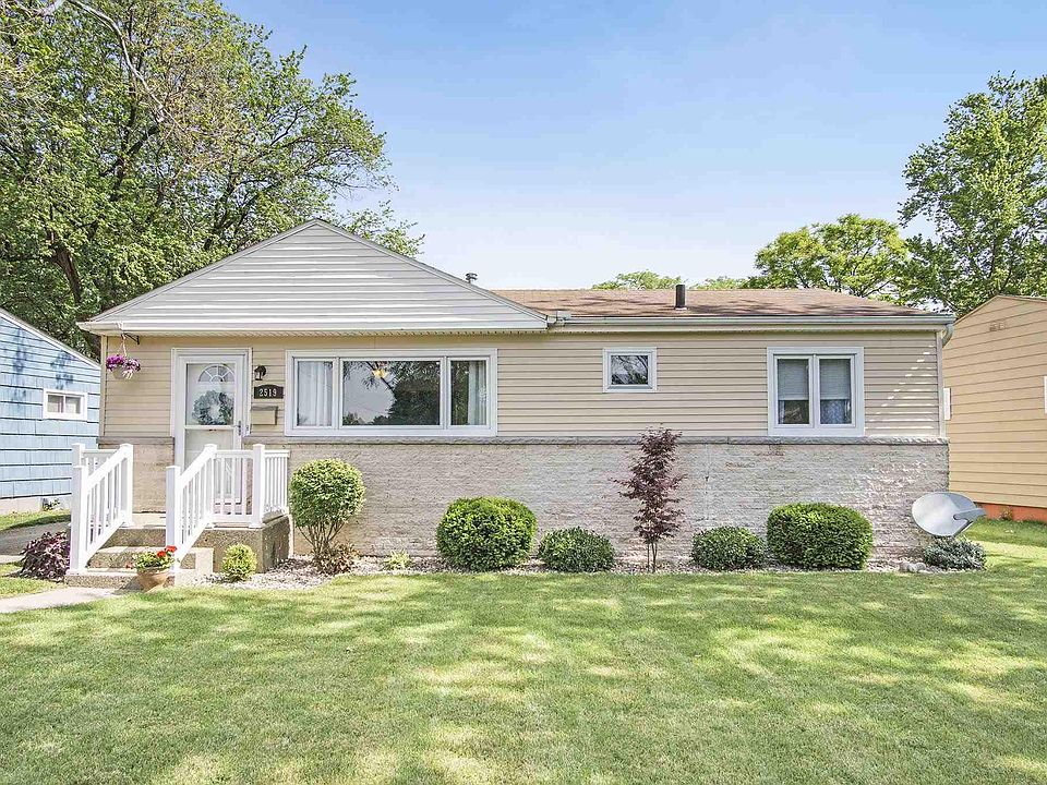 1st image of 2519 Benedict Ave