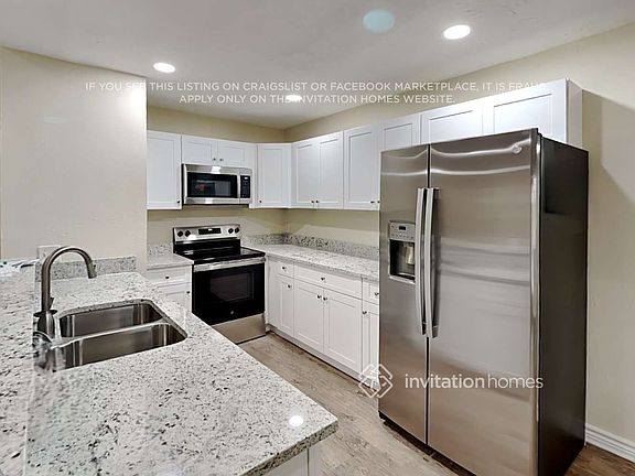 5th image of 22711 Elsinore Dr