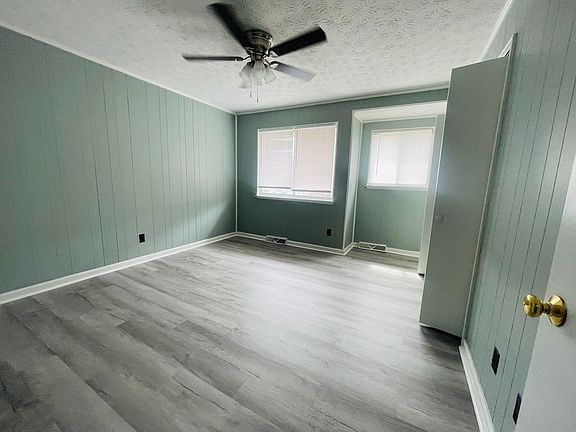 4th image of 51 Rockcastle St #23