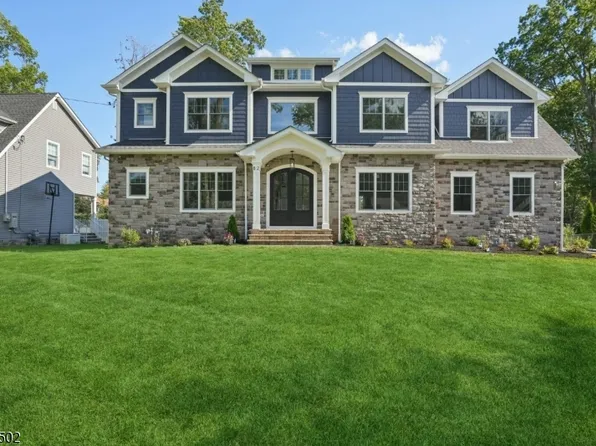 82 Martin Rd, Livingston Twp., NJ 07039