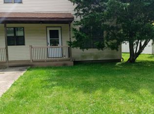 406 N County Rd, Mascoutah, IL 62258