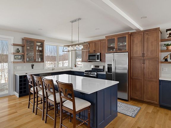 3rd image of 549 Loomis Hill Road