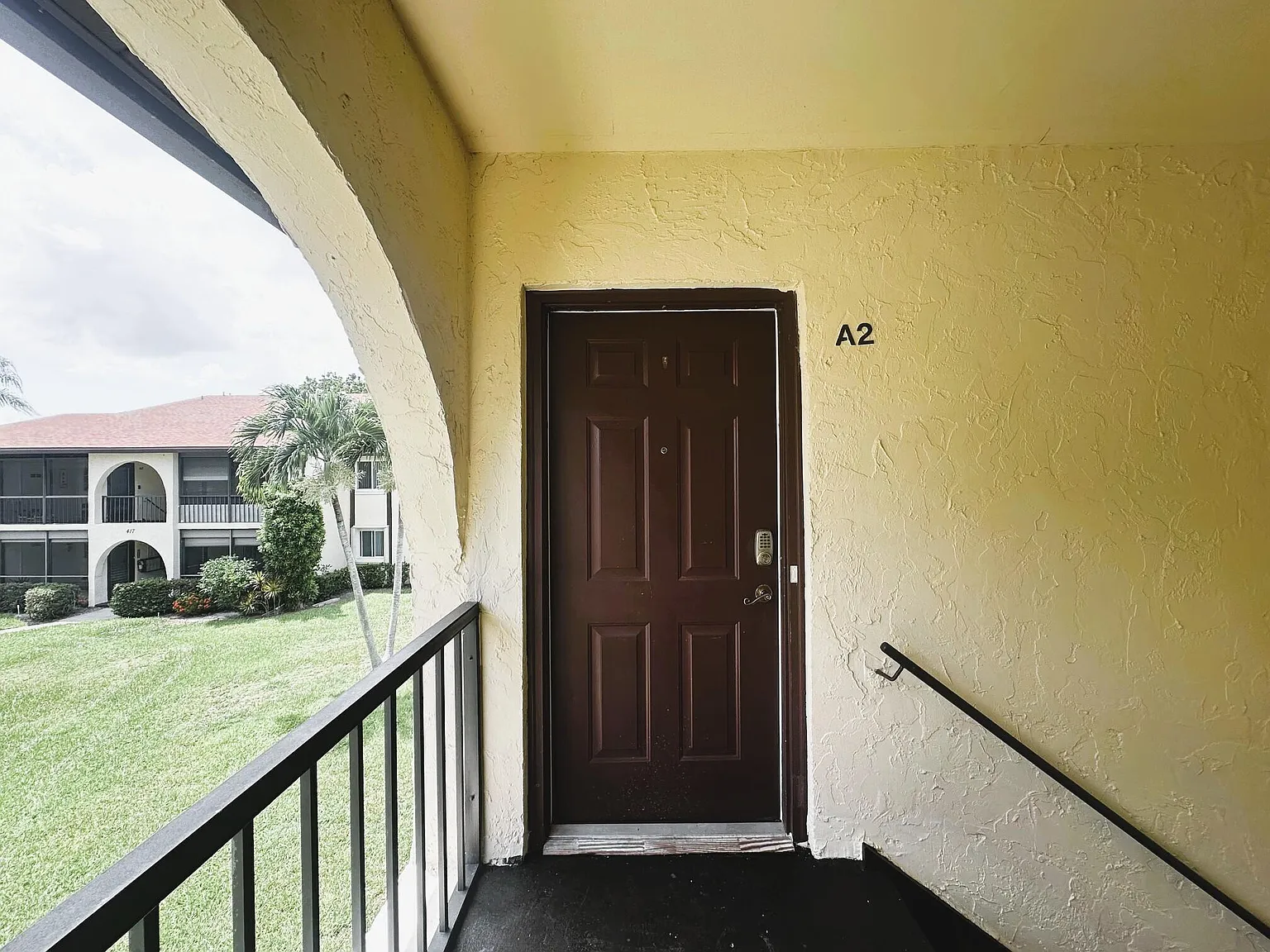 2 bed, 1.0 bath, 935 sqft, $1,500 — Photo 2