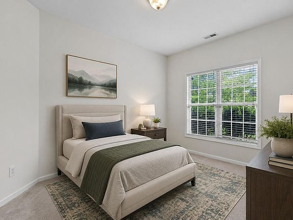 4th image of 709 Trout Lilly Pl