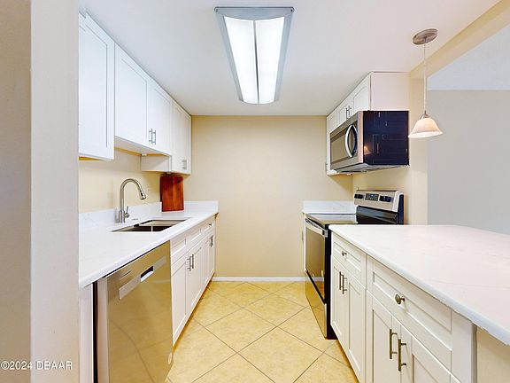 3rd image of 2750 Ocean Shore Blvd APT 12