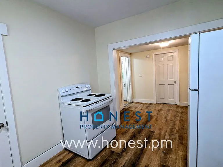 36 Prospect St #3 — Photo 5