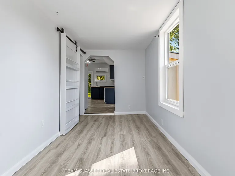 34 Broadway St — Photo 12